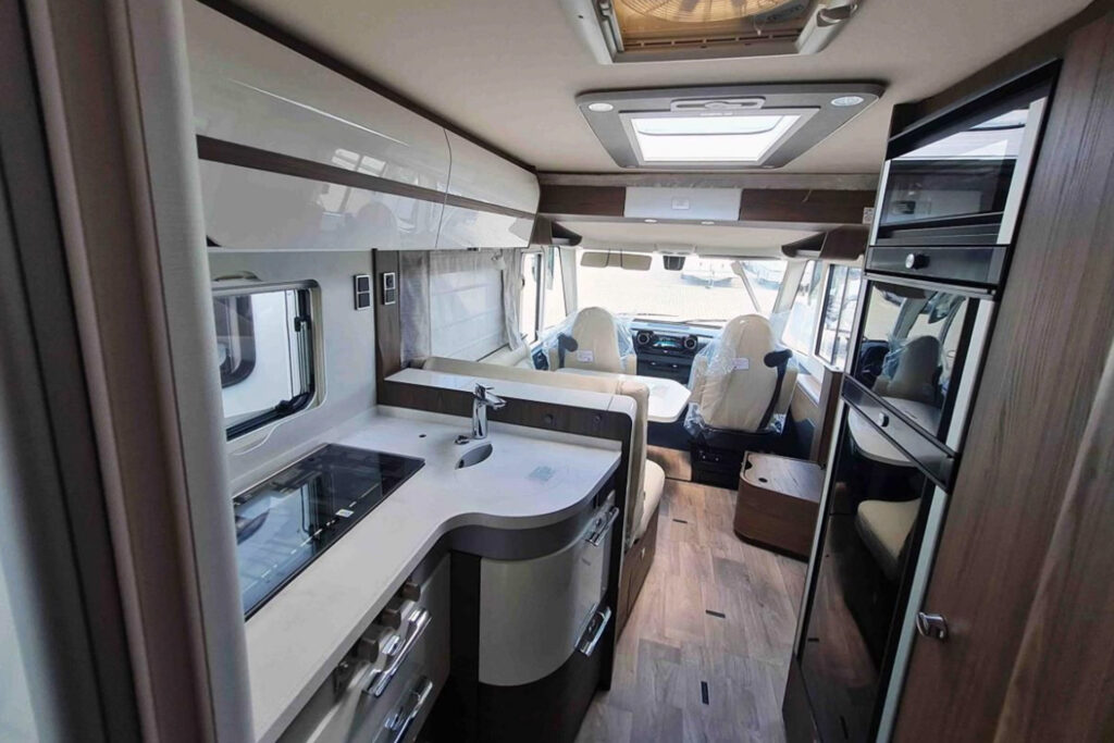 GG Caravanverleih Berlin GmbH & Co. KG - Wohnmobil - Hymer 780 - Unser Neuzugang, Interieur